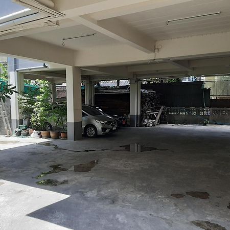 Vanlisut Hotel Ngamwongwan Nonthaburi Bagian luar foto